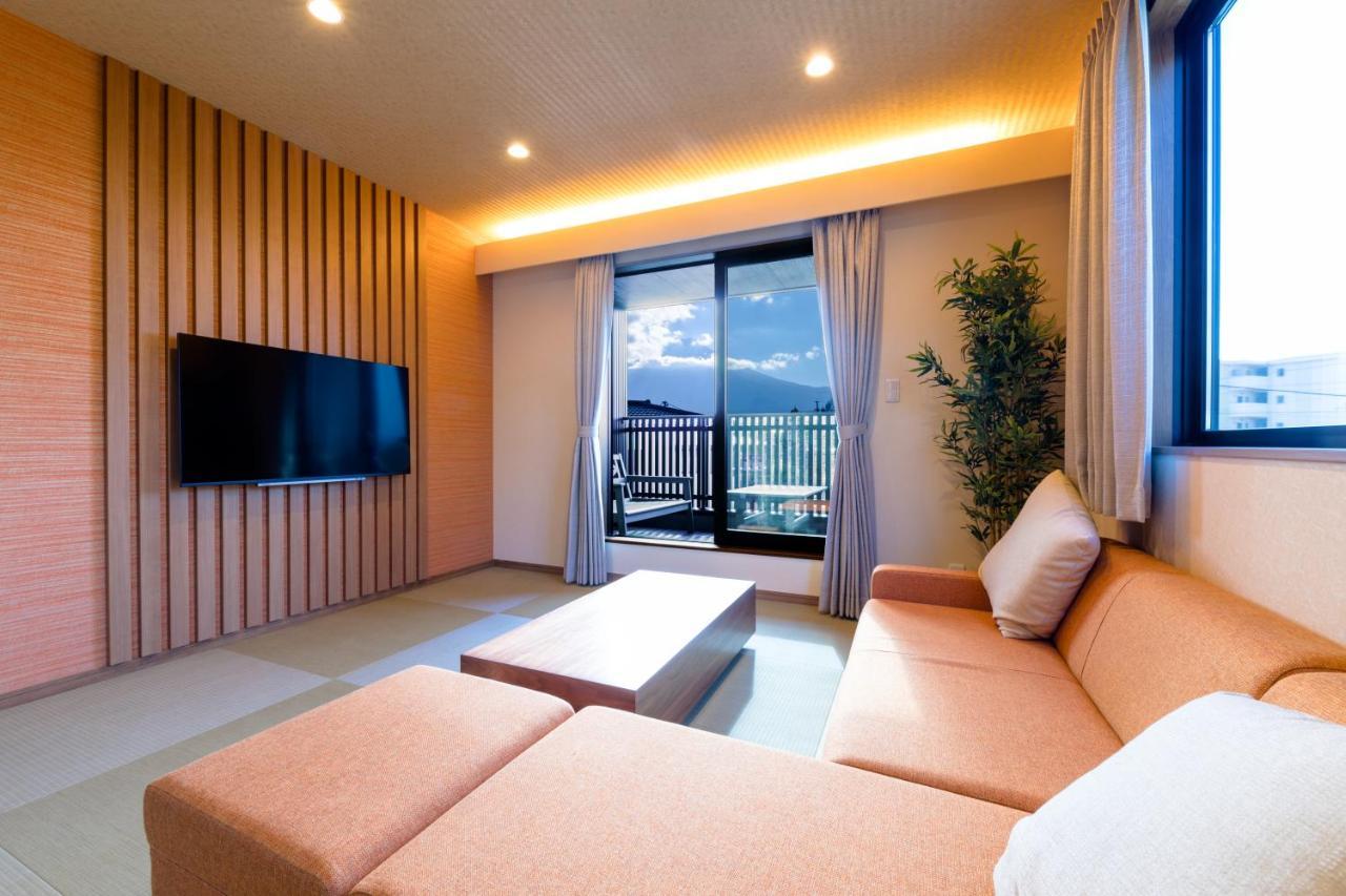 01 Resort Club -結yui- 富士河口湖町 エクステリア 写真